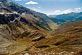 La piana di Madesimo salendo al lago d'Emet 